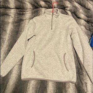 Cute zip up sweater super cute